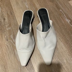 Leather white mule